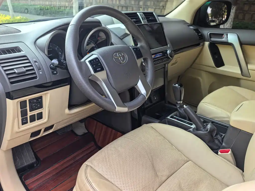 Toyota Land Cruiser Prado 2017 4.0L TX-L