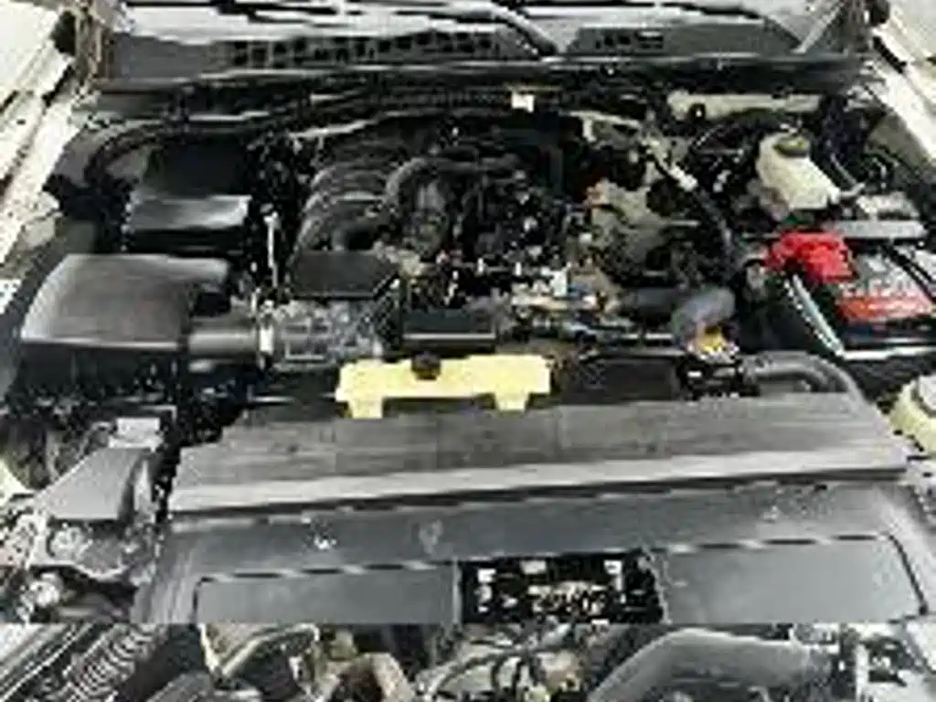 Nissan Terra — миниатюра 8