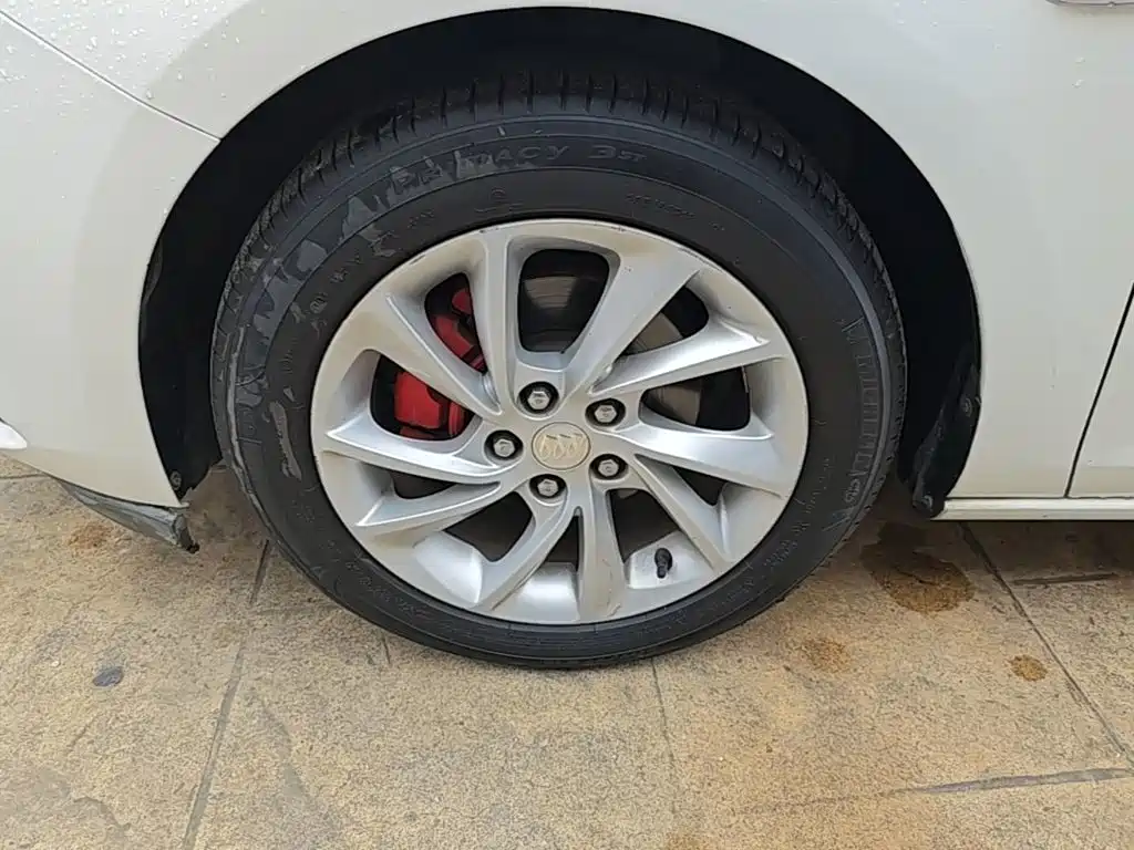 Buick Verano — миниатюра 23
