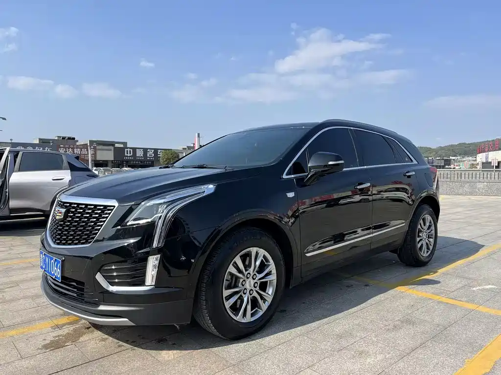 CADILLAC XT5