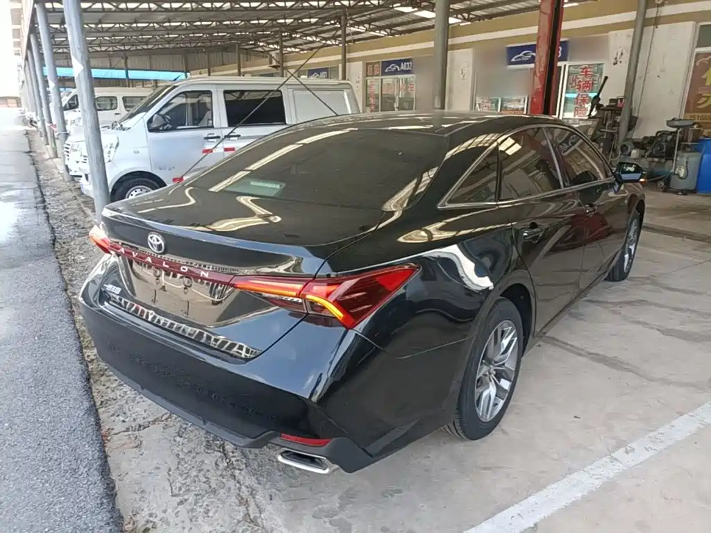 Toyota Avalon — миниатюра 7