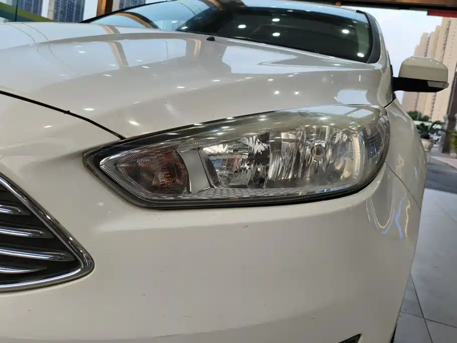 Ford Focus — миниатюра 5