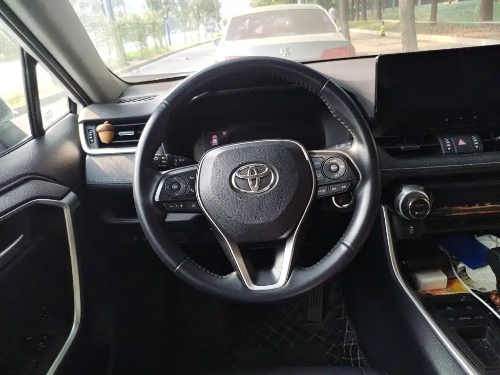 Toyota Wildlander — миниатюра 6