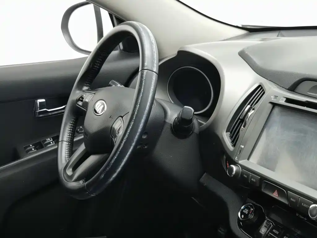 Kia Sportage — миниатюра 22