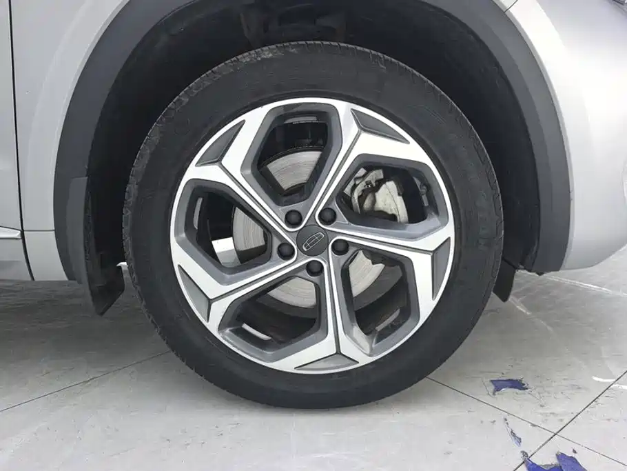 Geely Xingyue L — миниатюра 6