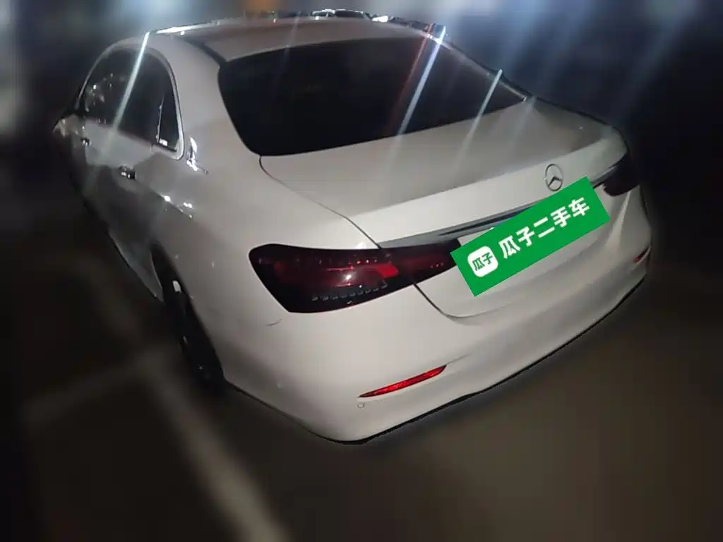Mercedes-Benz E-Class — миниатюра 7