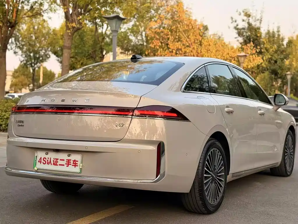 Roewe M7 DMH — миниатюра 9