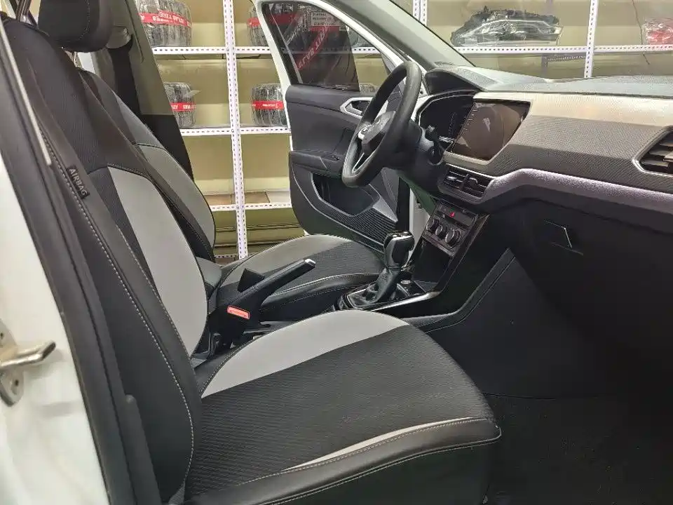 VOLKSWAGEN EXPLORING THE SHADOW