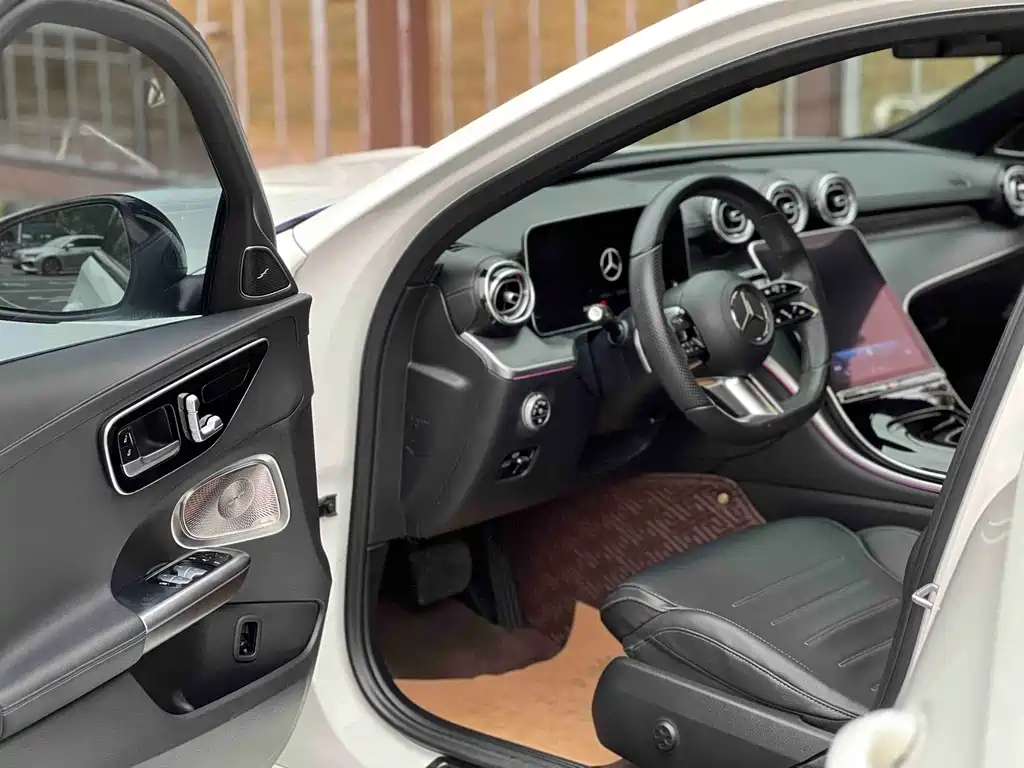 MERCEDES-BENZ C CLASS