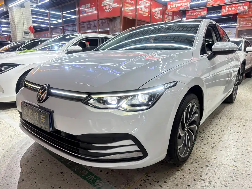 Volkswagen Golf 2022