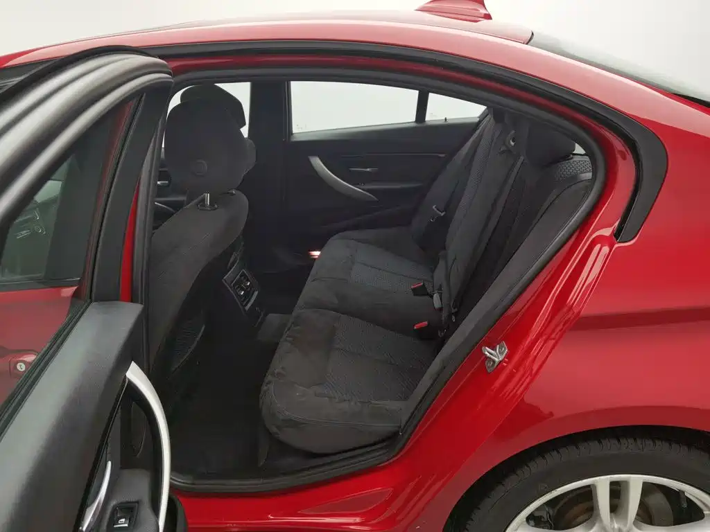 BMW 3 Series — миниатюра 15