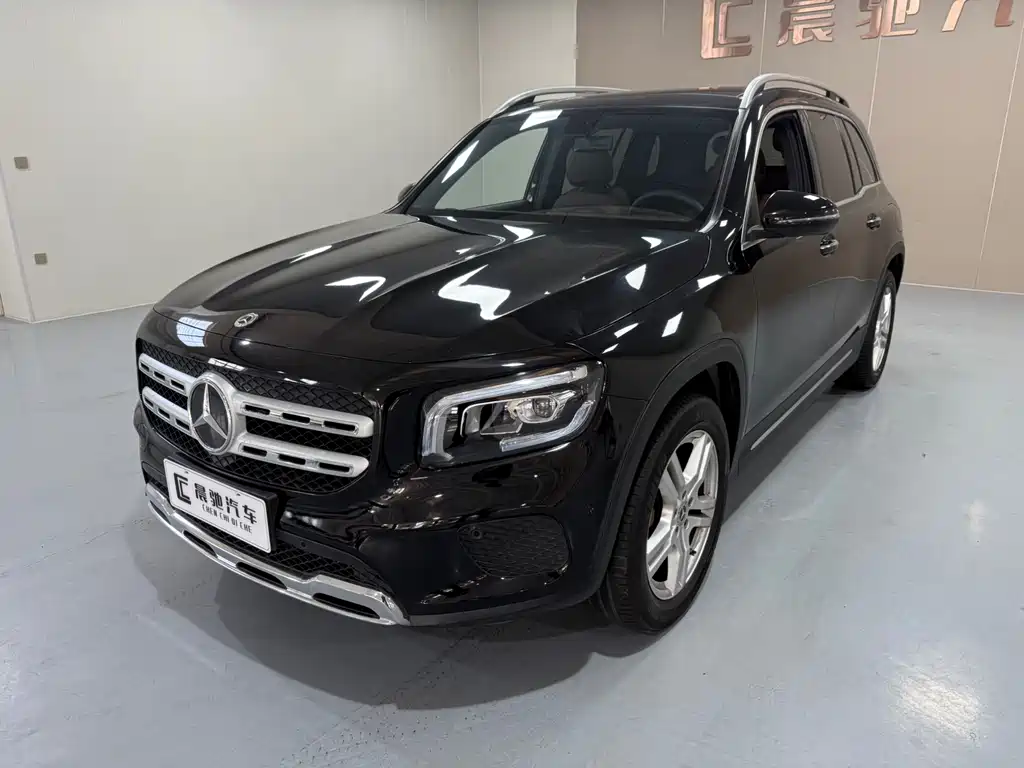 Mercedes-Benz GLB 2021