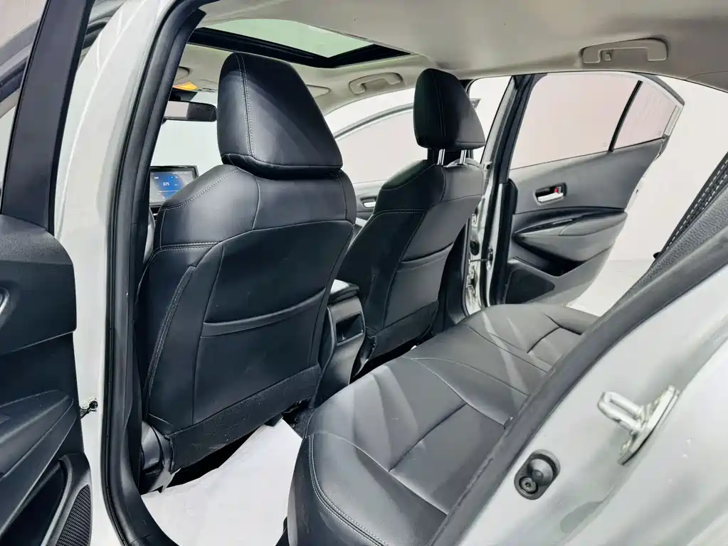 Toyota Corolla — миниатюра 11
