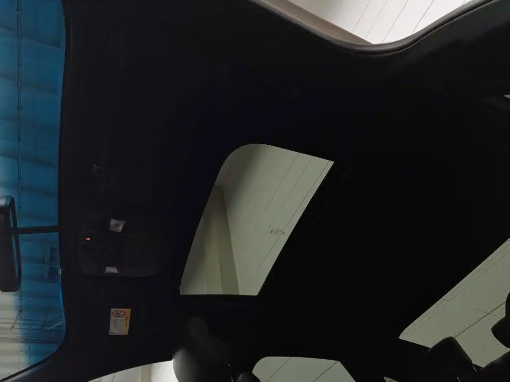 Lincoln MKZ — миниатюра 14