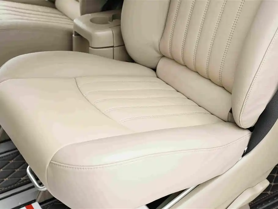 Mercedes-Benz Viano — миниатюра 15
