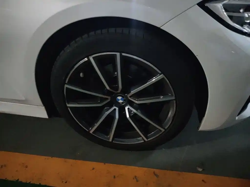 BMW 3 Series — миниатюра 24