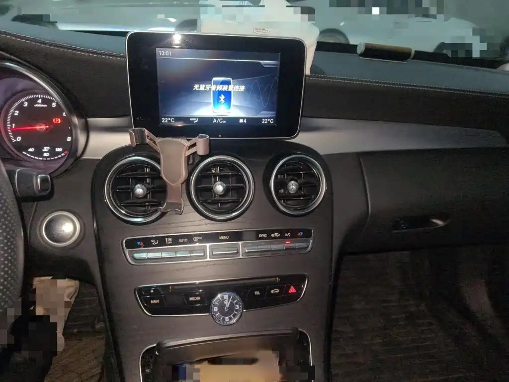 Mercedes-Benz C-Class — миниатюра 6