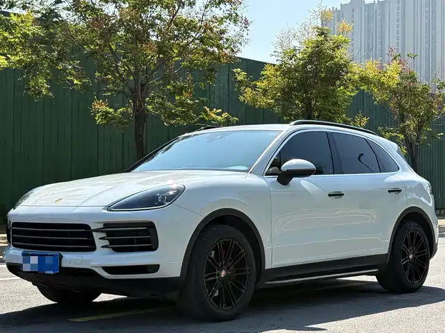PORSCHE CAYENNE 2019