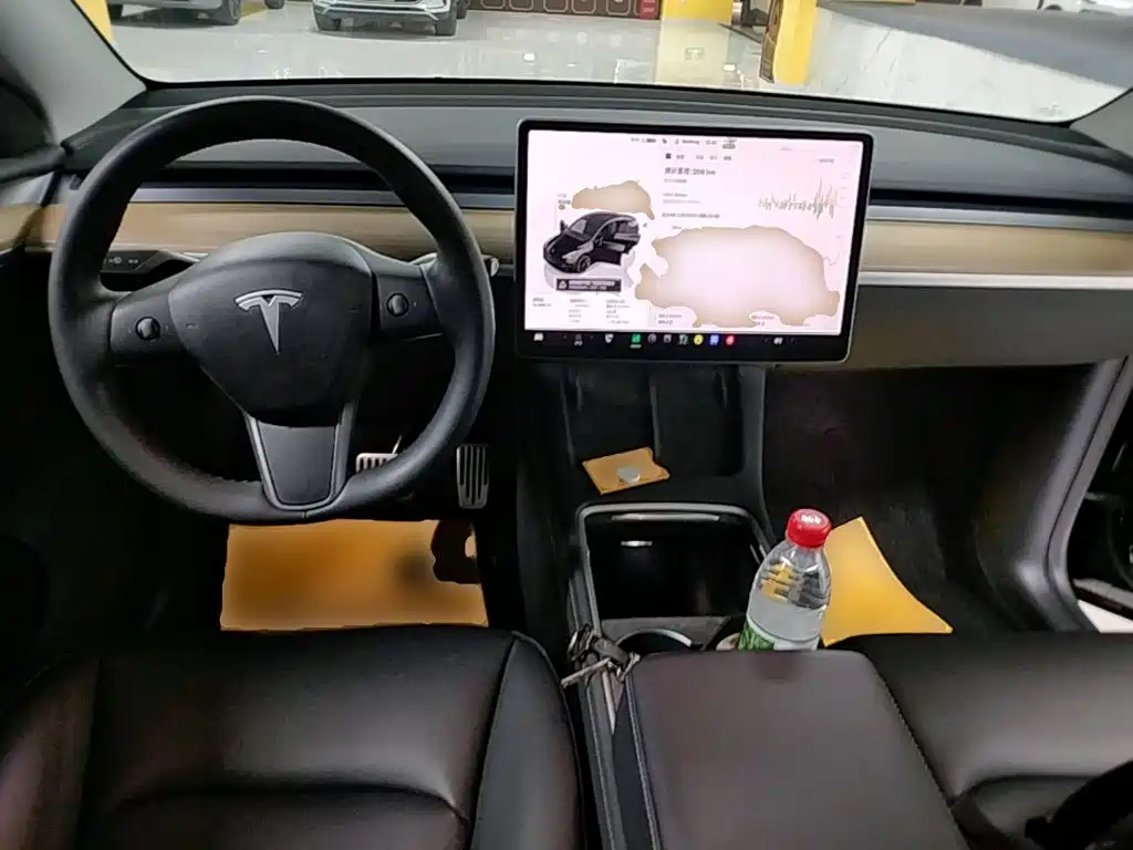 Tesla Model Y — фотографии объявления, Фото 15