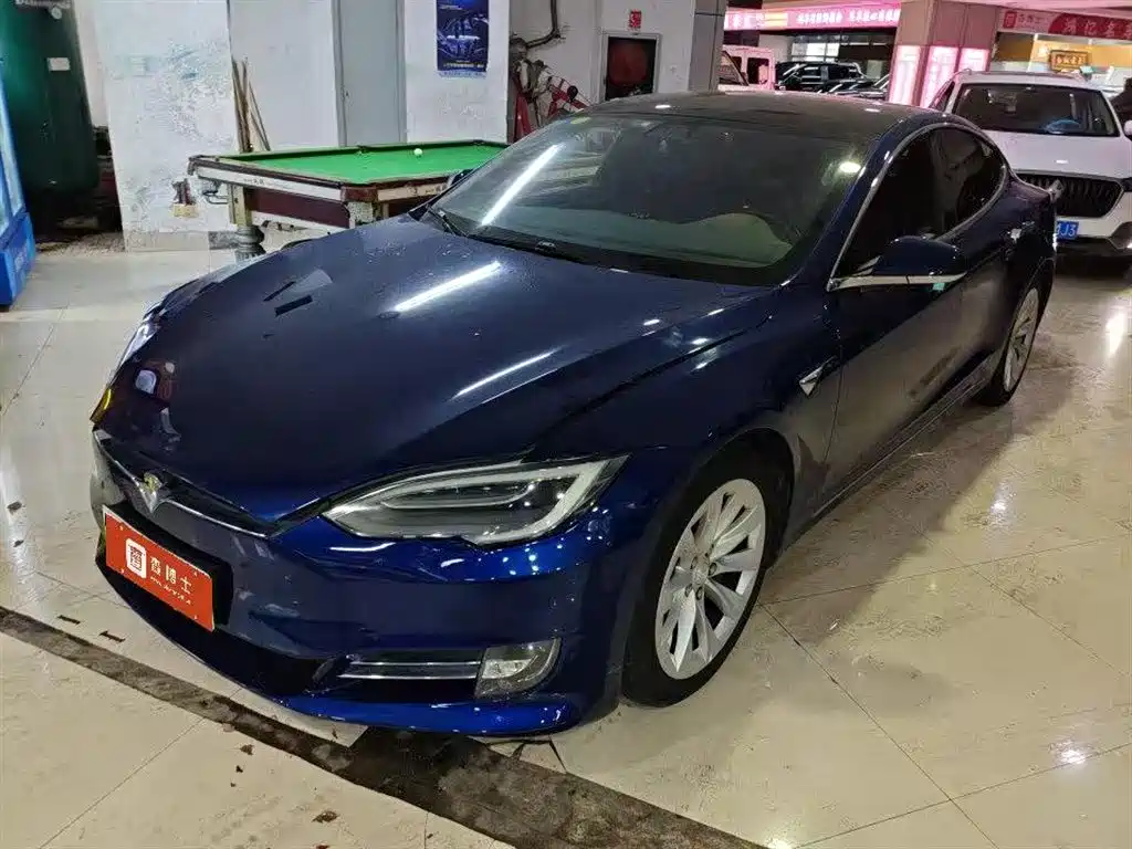 Tesla Model S 2018