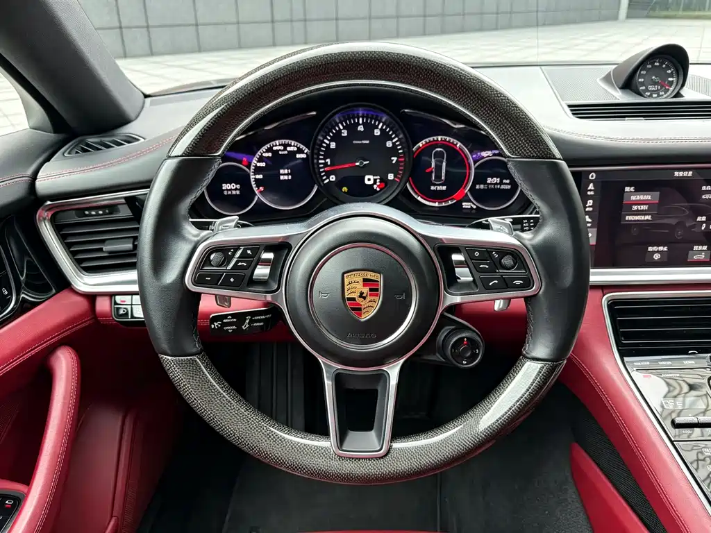 Porsche Panamera — миниатюра 7