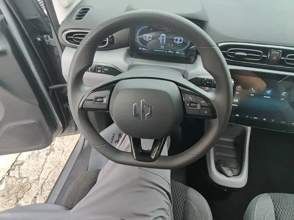 Leapmotor Leapmotor T03 — миниатюра 11