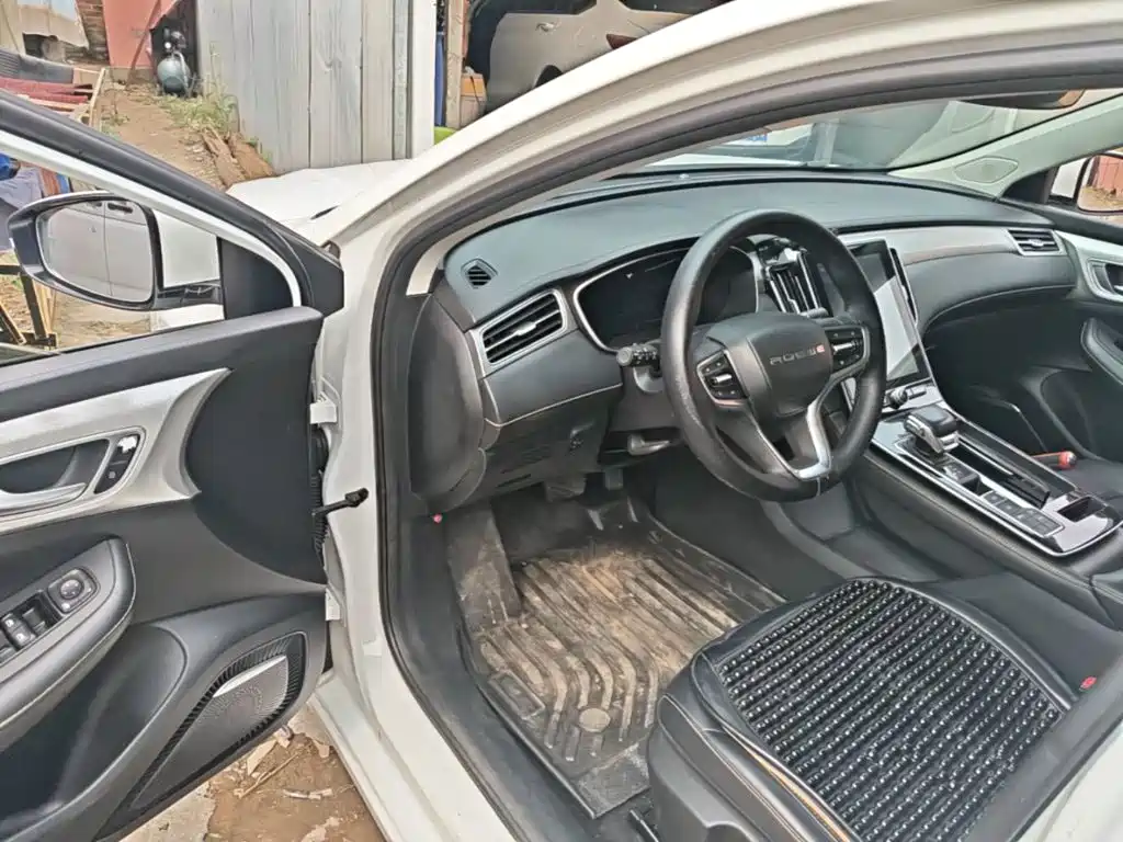 Roewe i6 MAX New Energy — миниатюра 16