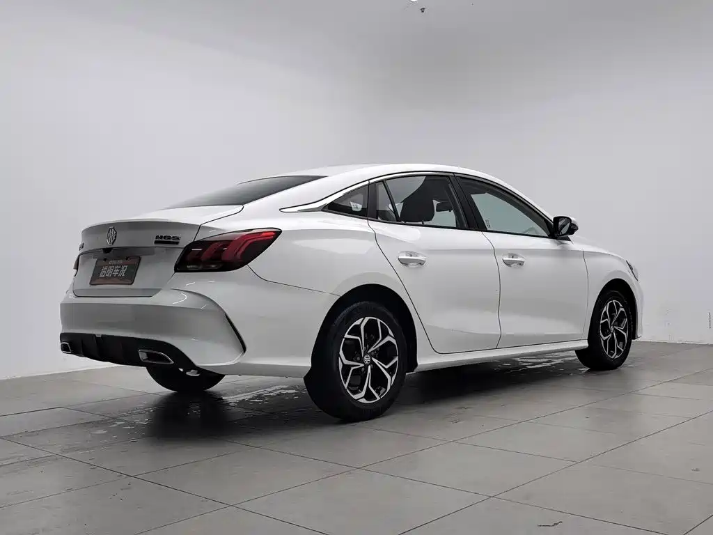 MG MG5 - фото 2