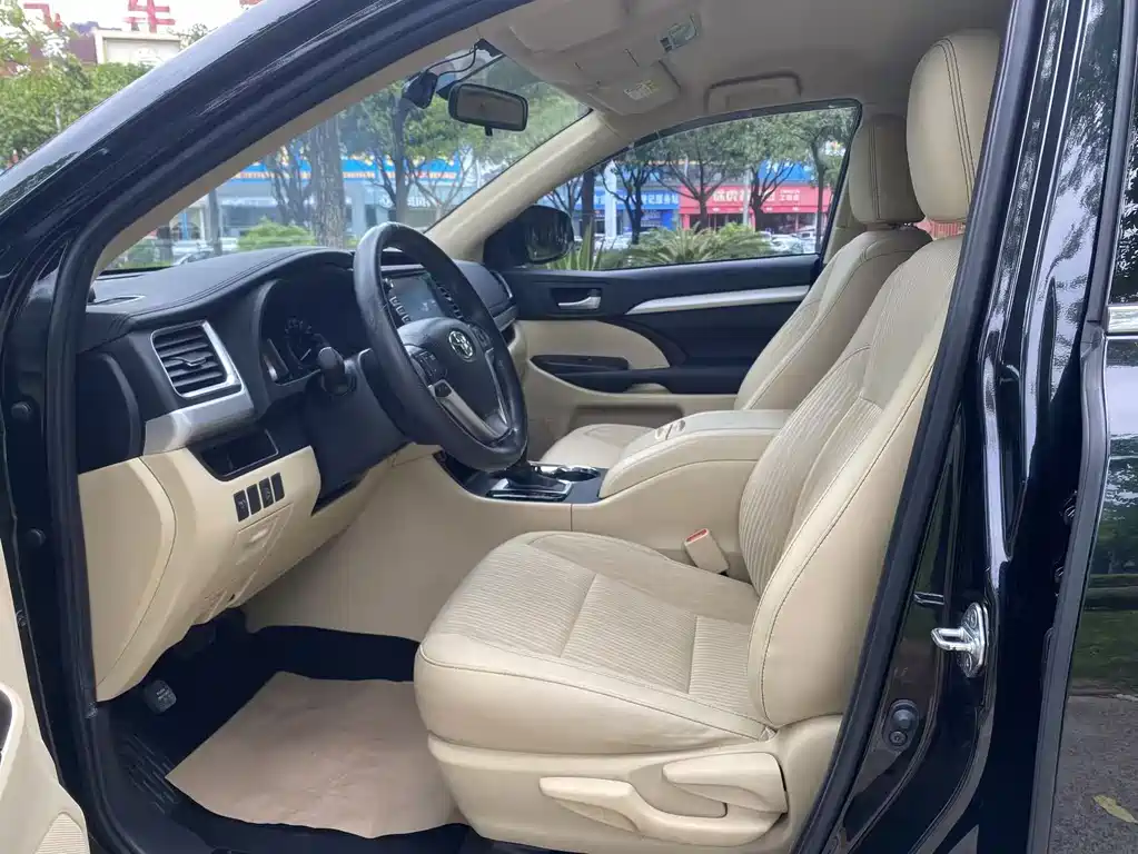 Toyota Highlander — миниатюра 6