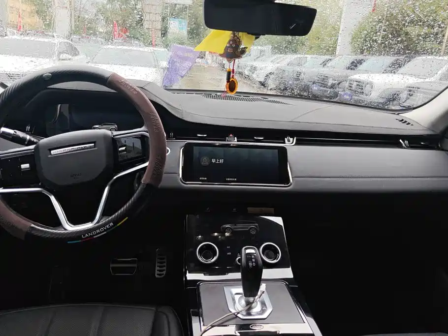 Land Rover Evoque — миниатюра 13