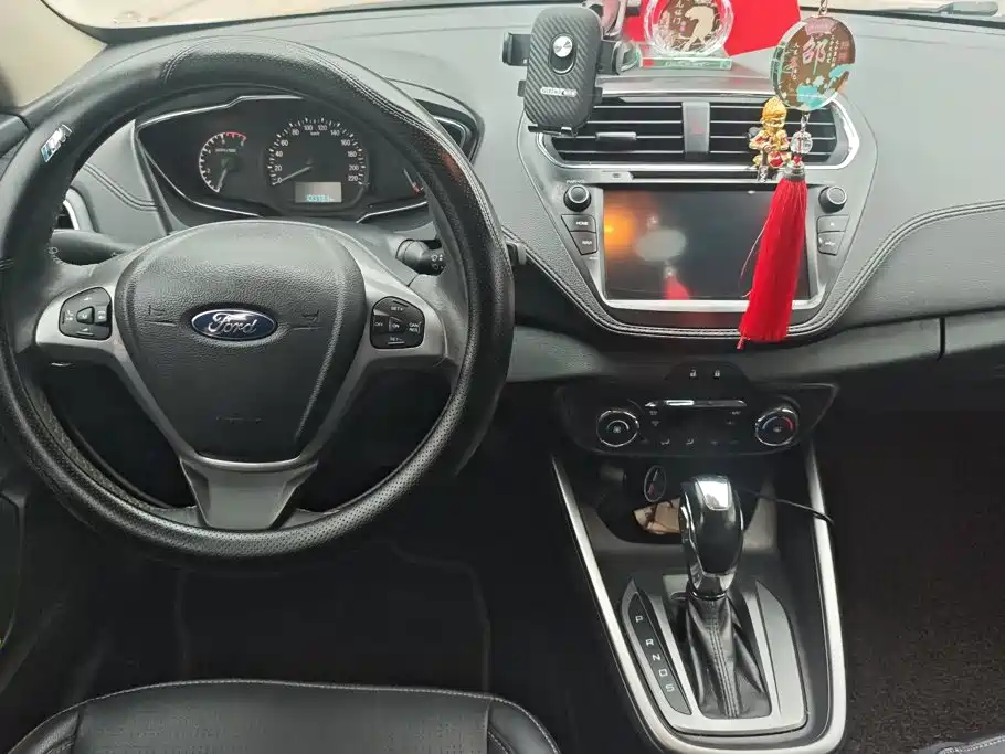 Ford Escort — миниатюра 12