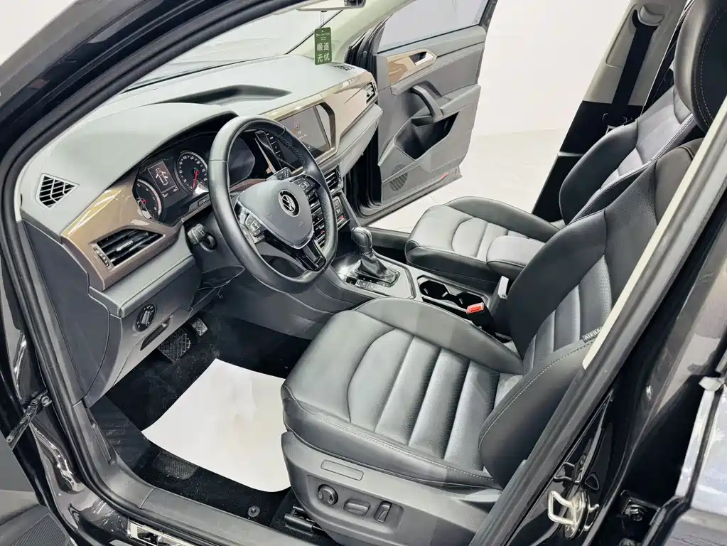 Volkswagen Tharu — миниатюра 7