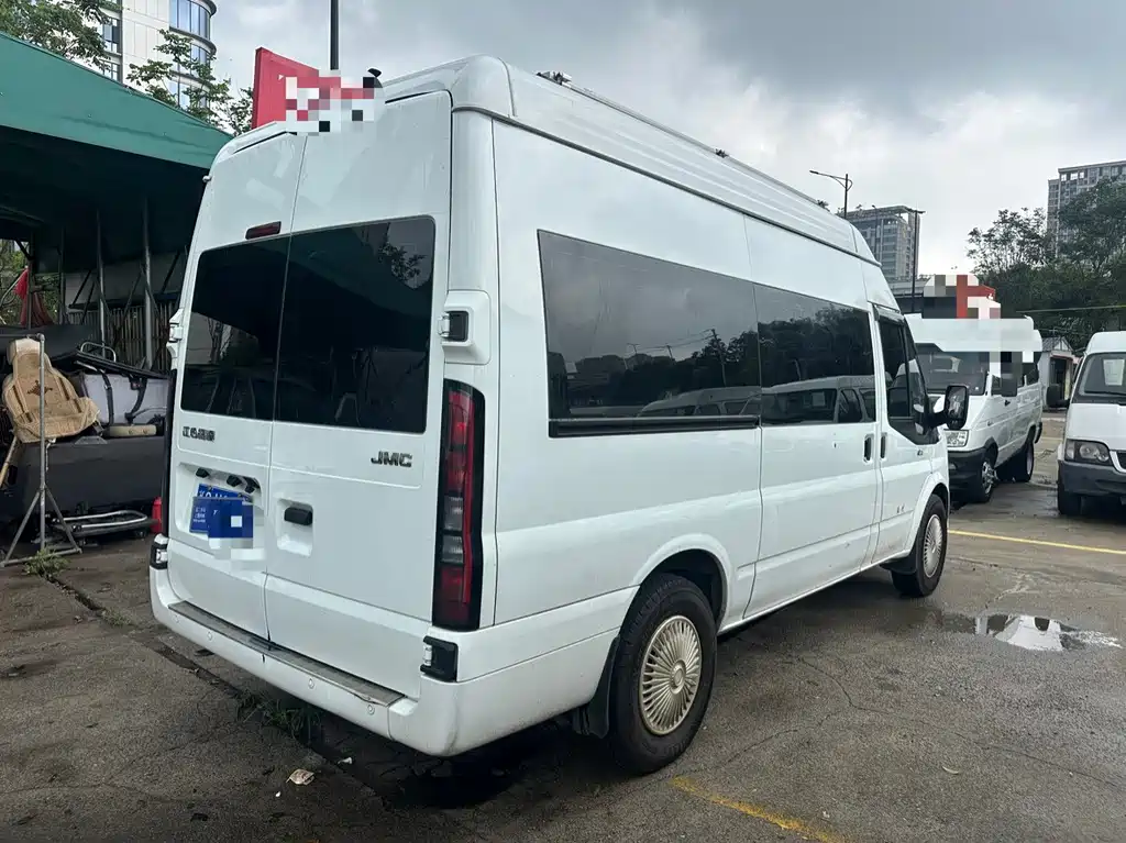 JMC JMC Fushun — миниатюра 3