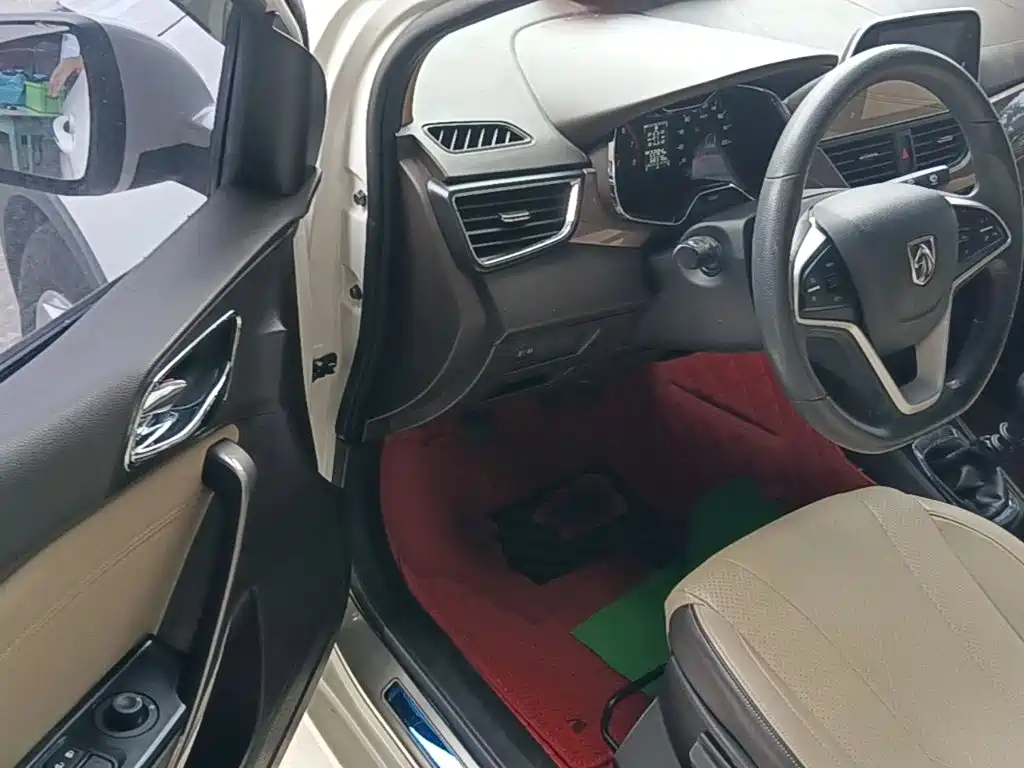 Baojun 310W — миниатюра 16