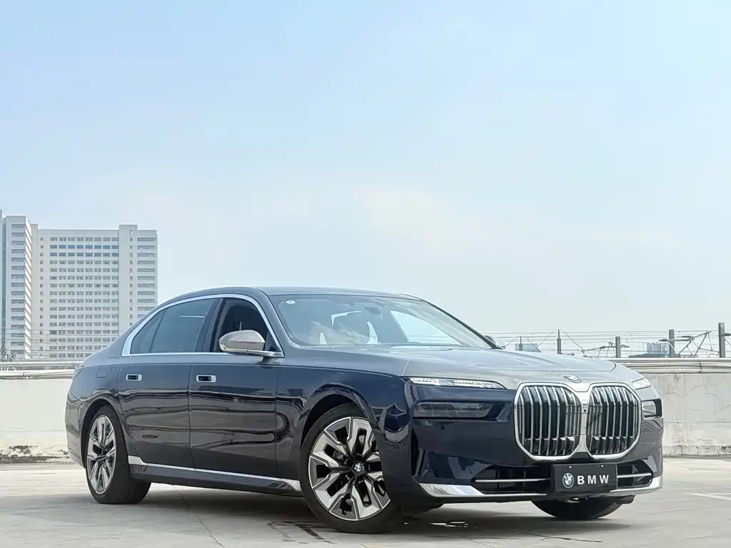 BMW 7 Series 7 2023 740Li Premium Luxury
