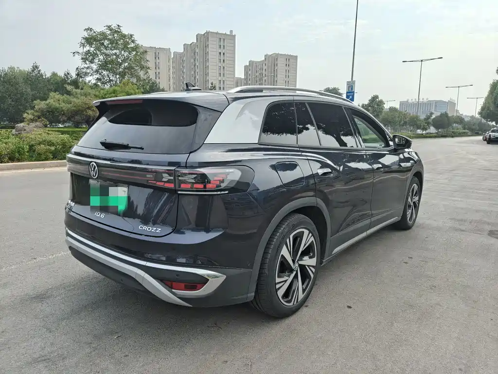 Volkswagen ID.6 Crozz — миниатюра 2
