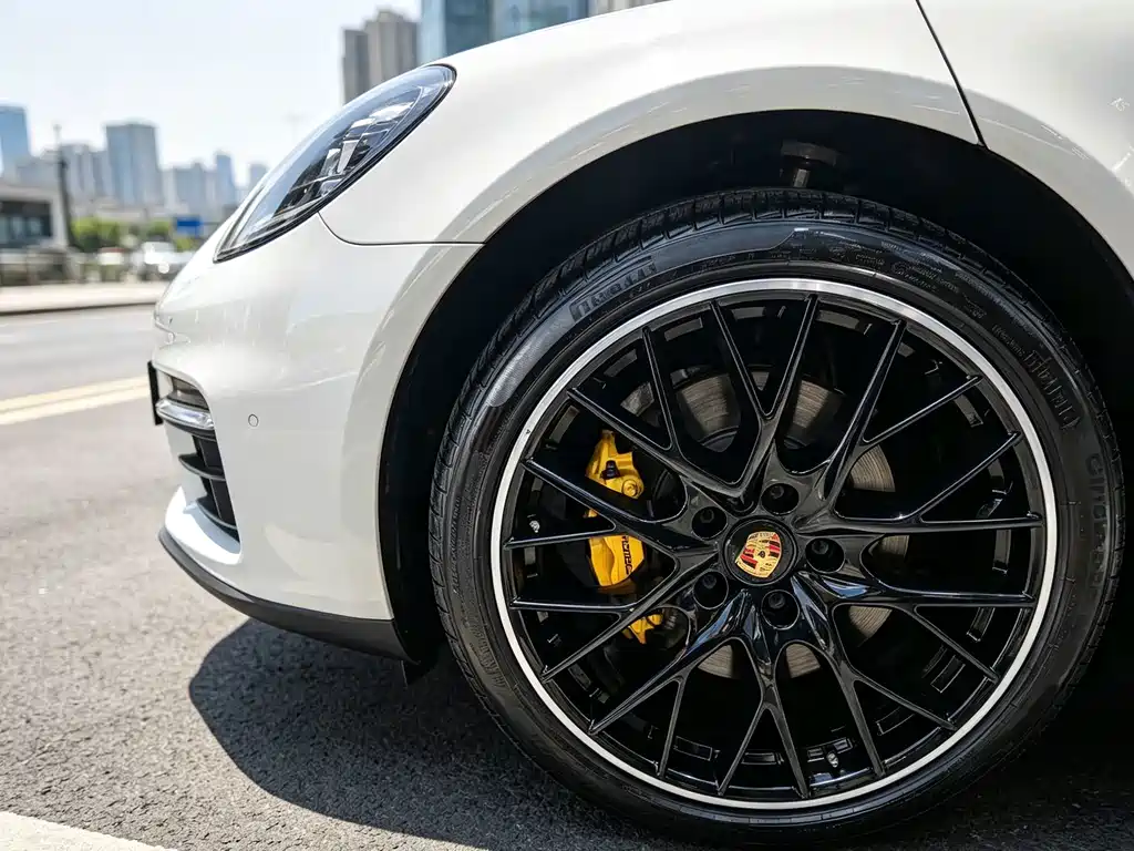 Porsche Panamera — миниатюра 17