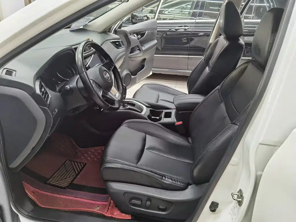Nissan X-Trail — миниатюра 5