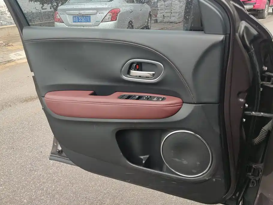 Honda Vezel — миниатюра 7