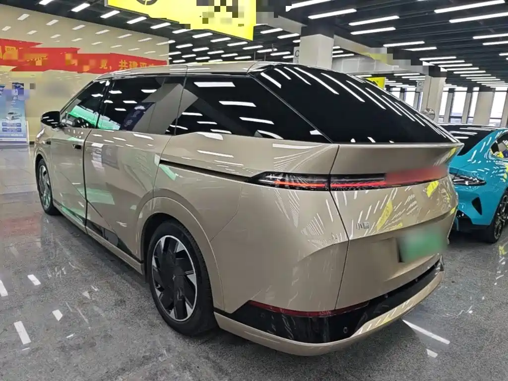 XPeng X9 — миниатюра 5