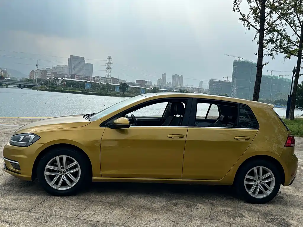 Volkswagen Golf — миниатюра 8
