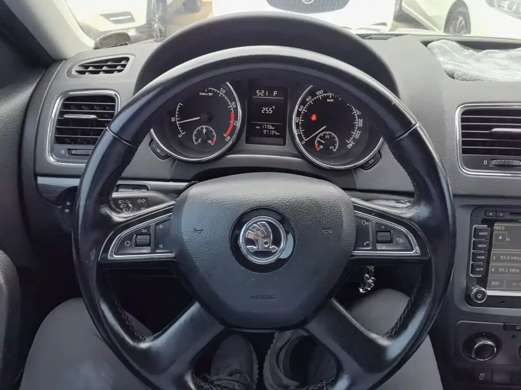 Skoda Yeti — миниатюра 11