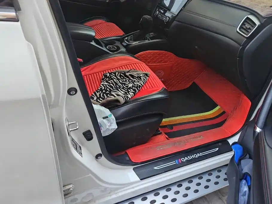 Nissan Qashqai — миниатюра 8