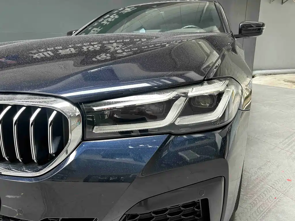 BMW 5 Series — миниатюра 2