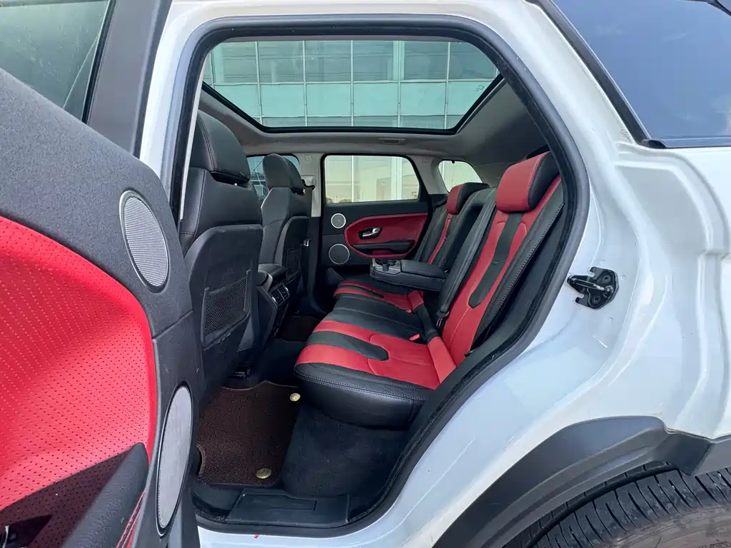 Land Rover Evoque (Import) — миниатюра 5