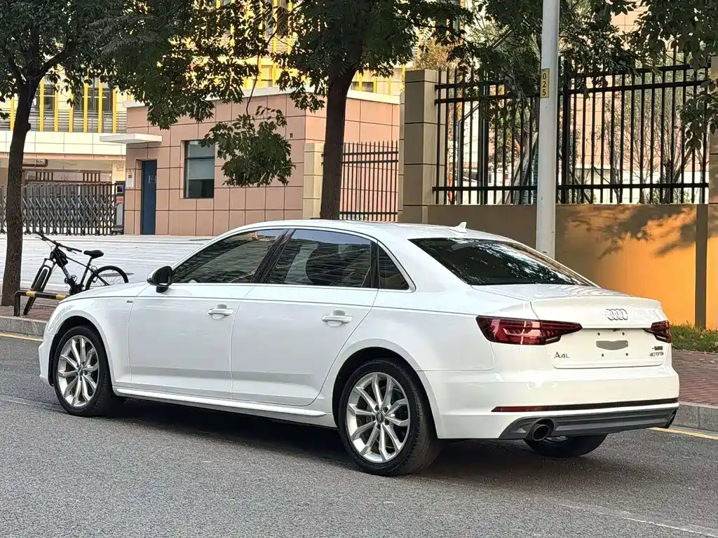 Audi A4L — миниатюра 7