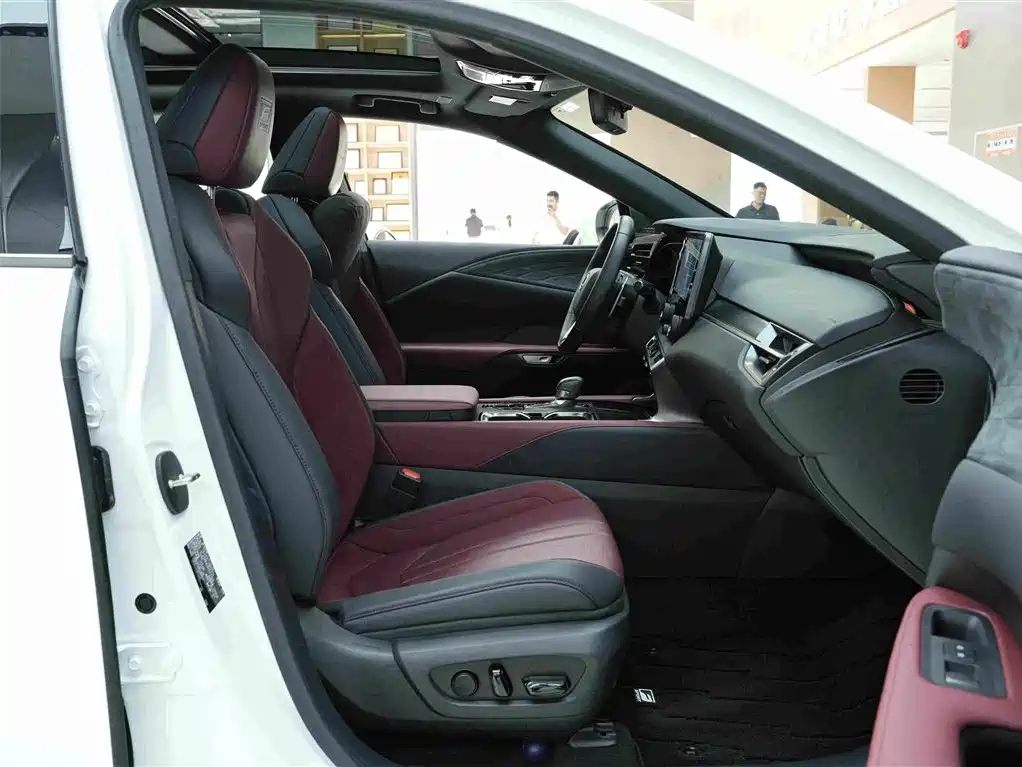 Lexus RX — миниатюра 12
