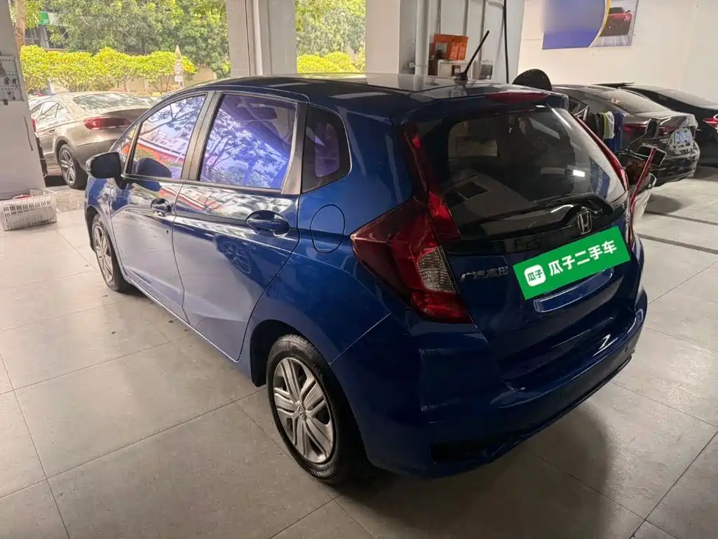 Honda Fit — миниатюра 5