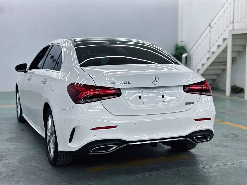 Mercedes-Benz A-Class — миниатюра 6