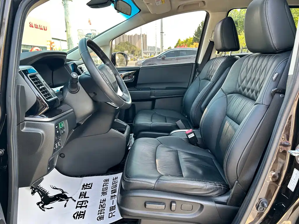 Honda Elysion — миниатюра 4